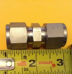 SWAGELOK SS-810-6 TUBE