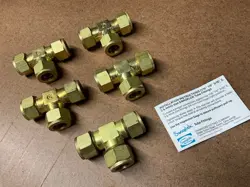 5 SWAGELOK BRASS UNION TEE FITTINGS, 5/8