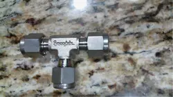 SWAGELOK SS-400-3, 1/4” UNION TEE TUBE FITTING - FREE SHIPPING