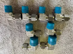 8 PCS: SWAGELOK SS-600-2-4, SS-600-2-6, SS-600-2-8, 3/8