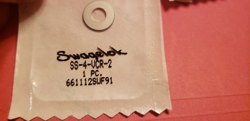 RETAINING GASKET