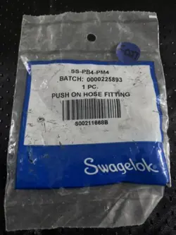 SWAGELOK SS-PB4-PM4 FITTING