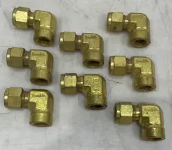 SWAGELOK B-810-8-6 FEMALE ELBOW LOT OF 8 476