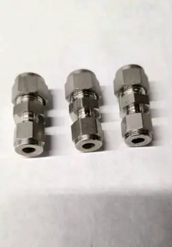 NEW SWAGELOK SS-600-6-4