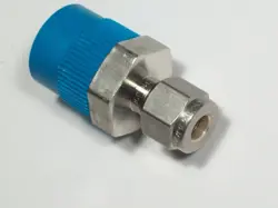 1- SWAGELOK STAINLESS STEEL CONNECTOR, 1/4