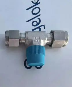 1PC SWAGELOK SS-400-3-4TTM CARD PIPE JOINT