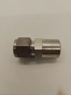 SWAGELOK CONNECTOR FITTING, 1/2