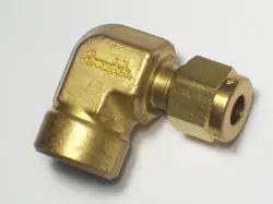 1 - CRAWFORD SWAGELOK BRASS ELBOW CONNECTOR, 1/4