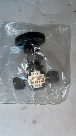 NEW SEALED SWAGELOK SS-1RS6 MANUAL STAINLESS NEEDLE VALVE 3/8IN TUBE