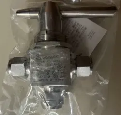 SWAGELOK SS-45XS8-SH / SS45XS8SH (NEW)