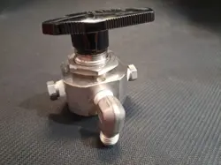 SWAGELOK SS-43ZF2 STAINLESS 1-PIECE 5-WAY BALL VALVE 1/8
