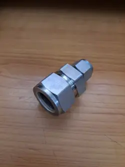 SWAGELOK SS-1210-6-6  ,,3/4