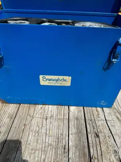 SWAGELOK TABLE TOP TUBE BENDER