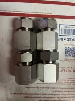 BRAND NEW SWAGELOK 1” FEMALE CONNECTORS SS-1610-7-16 LOT OF 4