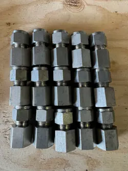 STEEL SWAGELOK SS-600-7-4