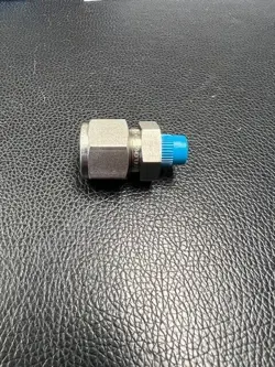 SWAGELOK MALE CONNECTOR 1/2 IN. TUBE OD X 1/8 IN. MALE NPT (SS-810-1-2)