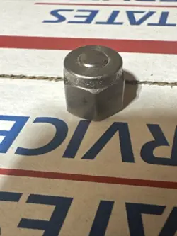 NEW SWAGELOK STAINLESS STEEL TUBE PLUG FITTING, 1/4
