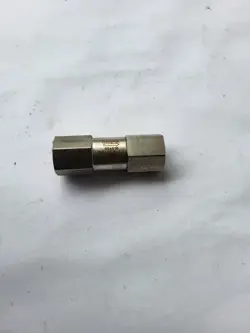 SWAGELOK SS-2C4-1 STAINLESS STEEL POPPET CHECK VALVE (IN32S2)