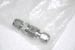 SWAGELOK SS-CHS4-10 STAINLESS STEEL POPPET CHECK VALVE 1/4