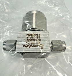7-MICRON TUBE FITTING