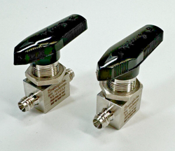(2) SWAGELOK SS-41GS2 SERIES 40G BALL VALVE 1/8