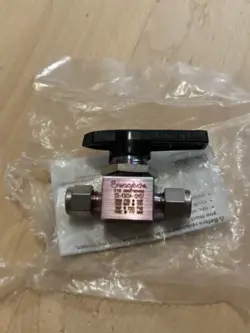 🟣SWAGELOK SS-43GS4-12457 VALVE 2-WAY SERIES TUBING BALL VALVE, 1/4”🟣