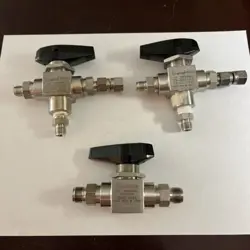 LOT (3) SWAGELOK HIGH PRESSURE VALVES 1 - SS-83TS6  2 - SS-83XTS4