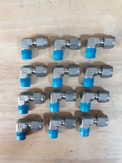 SWAGELOK, NOS. 12 PCS. SS-400-2-2