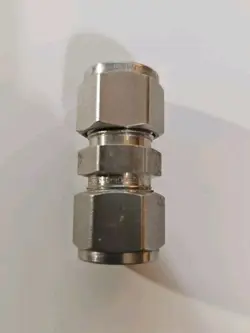 SWAGELOK FITTING 316 STAINLESS STEEL 1/2