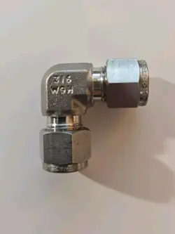 SWAGELOK ELBOW 90