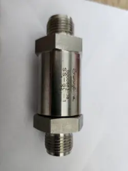 SWAGELOK SS-6C-1 CHECK VALVE  1 PSI
