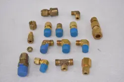 MISCELLANEOUS SWAGELOK FITTINGS AND ADAPTERS (LOT OF 15 PIECES)