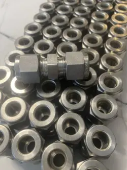 LOT-25PC SWAGELOK