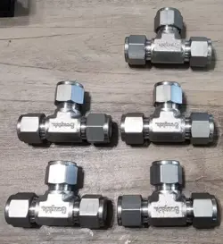 5 NEW SWAGELOK SS-810-3  1/2 TEE STAINLESS STEEL TUBE FITTING