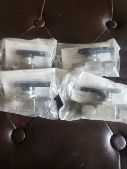 9- SWAGELOK STAINLESS STEEL 40G SERIES BALL VALVE, 1/2