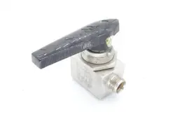 SWAGELOK SS-45S8 VALVE