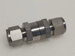 NEW SWAGELOK SS-CHS8-40