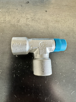 SS-2-ST SWAGELOK 316 SS STREET TEE PIPE FITTING