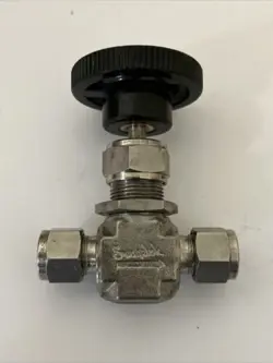 USED SWAGELOK 3/8
