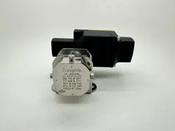SS-43YFS1-31S SWAGELOK CROSSOVER VALVE W/ACTUATOR