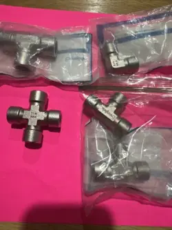 SWAGELOK SS FITTINGS 5 PCS LOT 50 SEE DESCRIPTION
