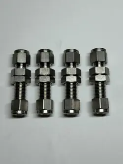 LOT OF 4 SWAGELOK STAINLESS STEEL BULKHEAD UNION, 3/8