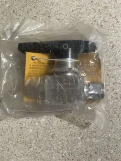 WHITEY SS-44S6 STAINLESS STEEL BALL VALVE 3/8 IN. SWAGELOK TUBE FITTING