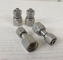 (4) SWAGELOK 316SS ADAPTERS - 1/4