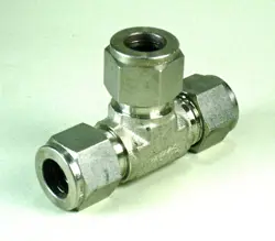 STAINLESS SWAGELOK TUBE FITTING, UNION TEE, 1/2 IN. TUBE OD PART NO. SS-810-3