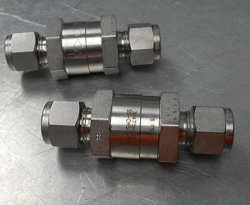 SWAGELOK SS-CHS6-5 SS POPPET 6000PSI 3/8