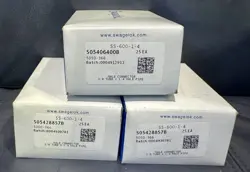 BOX OF 25 STAINLESS STEEL SWAGELOK SS-600-1-4