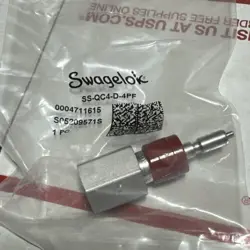 NEW SWAGELOK SS-QC4-D-4PF QUICK CONNECT 1/4 FNPT