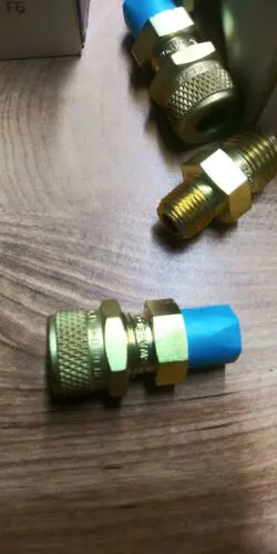 CONNECTOR 5/16