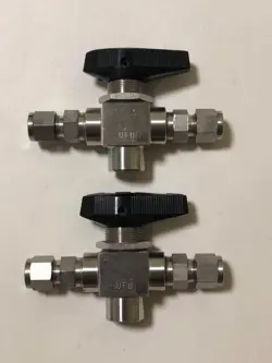 1PCS  USED SWAGELOK SS-83XKS6  VALVE